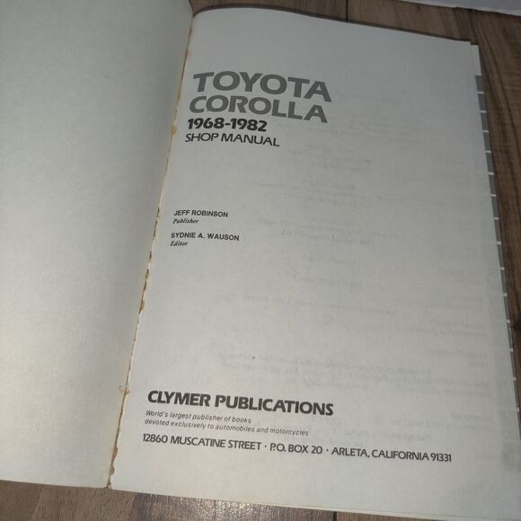 Clymer Toyota Corolla Repair Shop manual Book 1968-1981 - Picture 7 of 8
